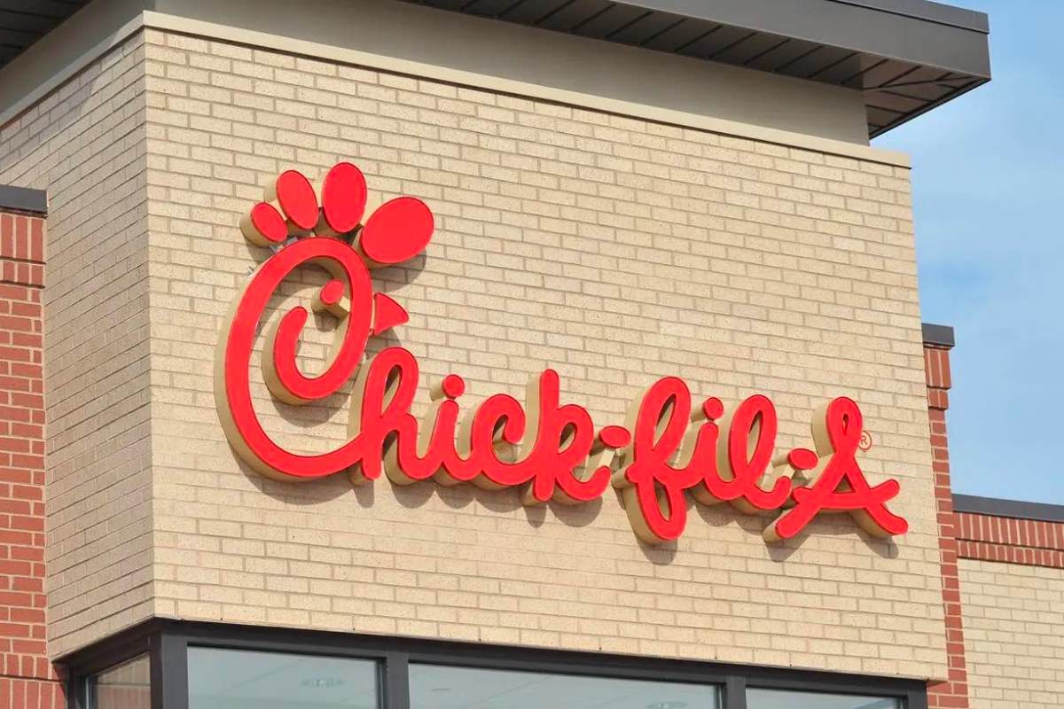 Chick-fil-A Opens First-Ever Mobile Pickup Restaurant In New York City